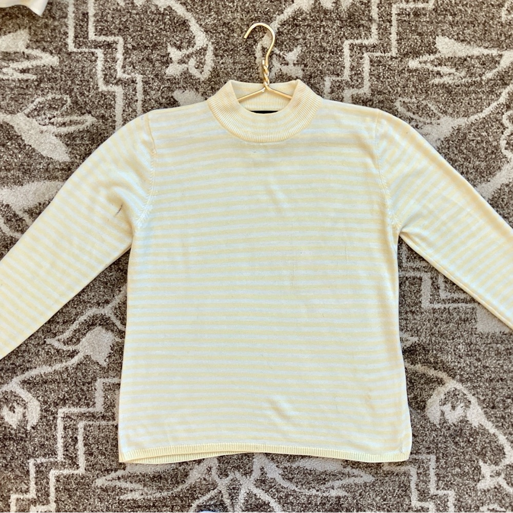Women’s Cream and yellow striped Sag Harbor mock neck sweater. Size small.